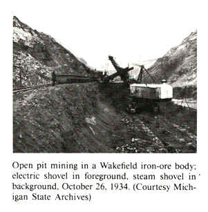 open pit mining in a wakefield iron-ore body.JPEG (29937 bytes)