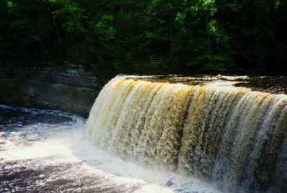 Tahquamenon Falls: photo by Deb Cramer